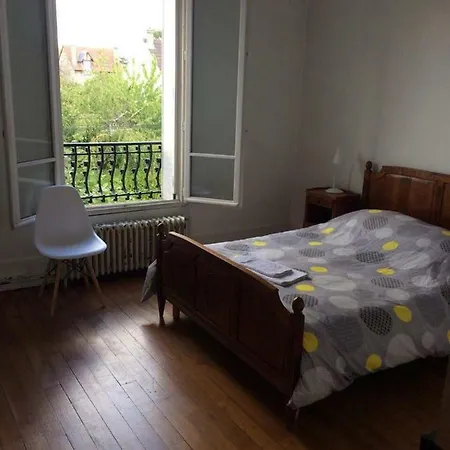 Séjour chez l'habitant La Meuliére De Sannois-paris *